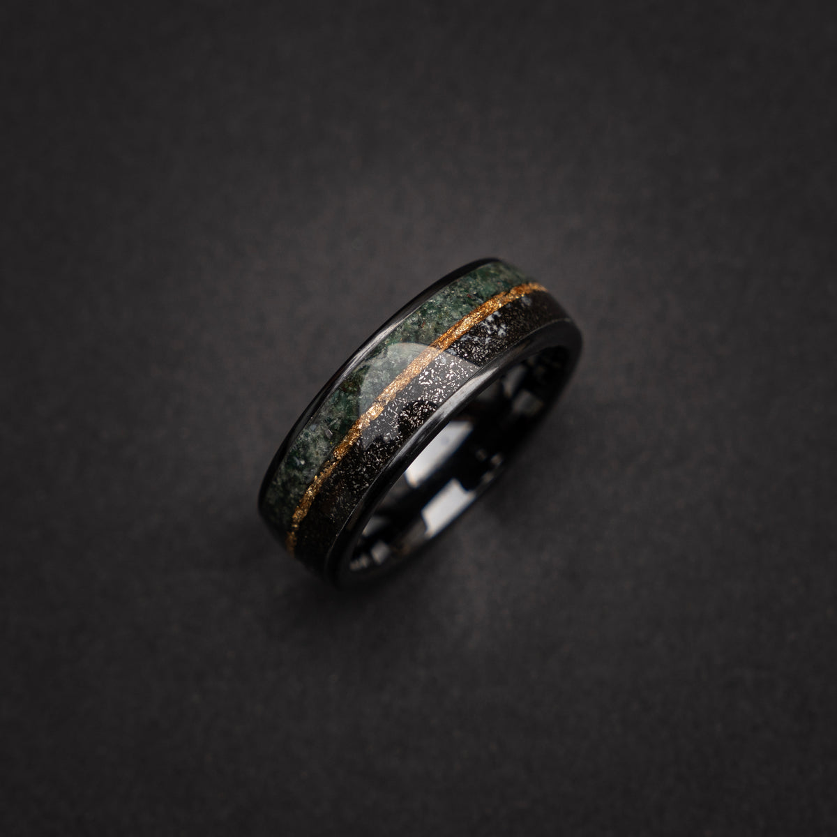 Ceramic black ring filled with Moss Agate and Muonionalusta Meteorite divided by Gold Leaf - Decazi
