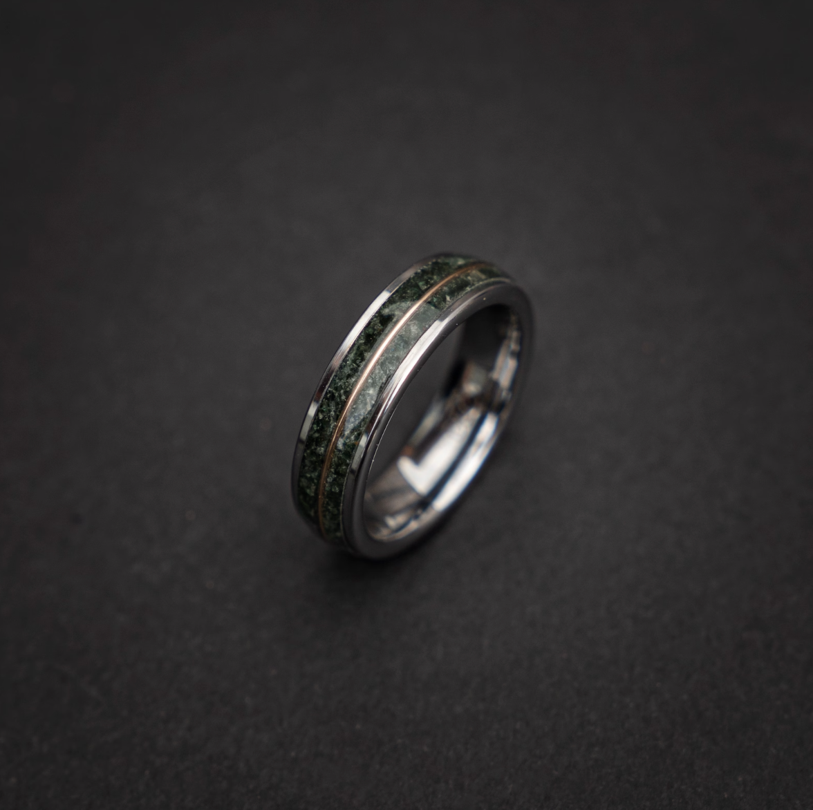 Flat silver Tungsten ring with Moss Agate with 18k Yellow Golden wire - Decazi