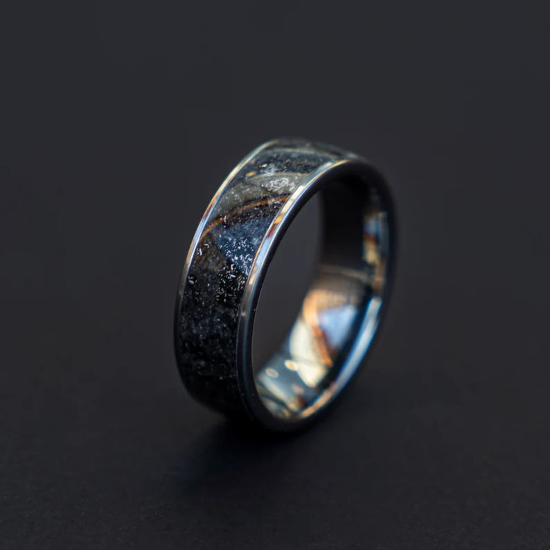 Lunar meteorite ring with Genuine Moondust and meteorite | Decazi