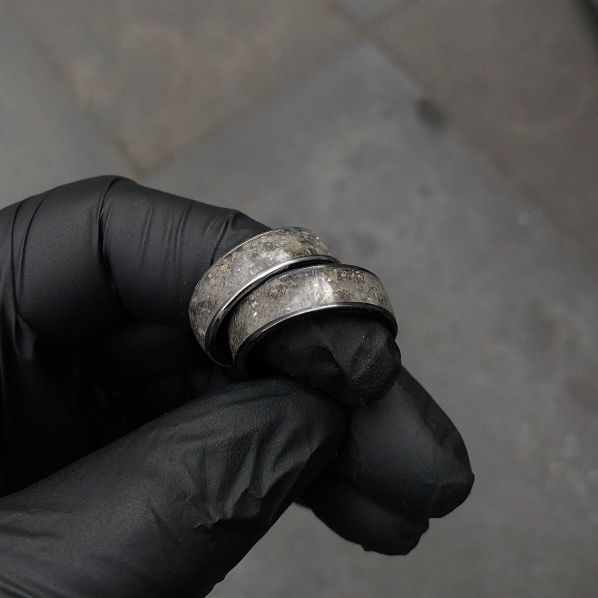 Lunar Meteorite Ring with Genuine Moon Dust