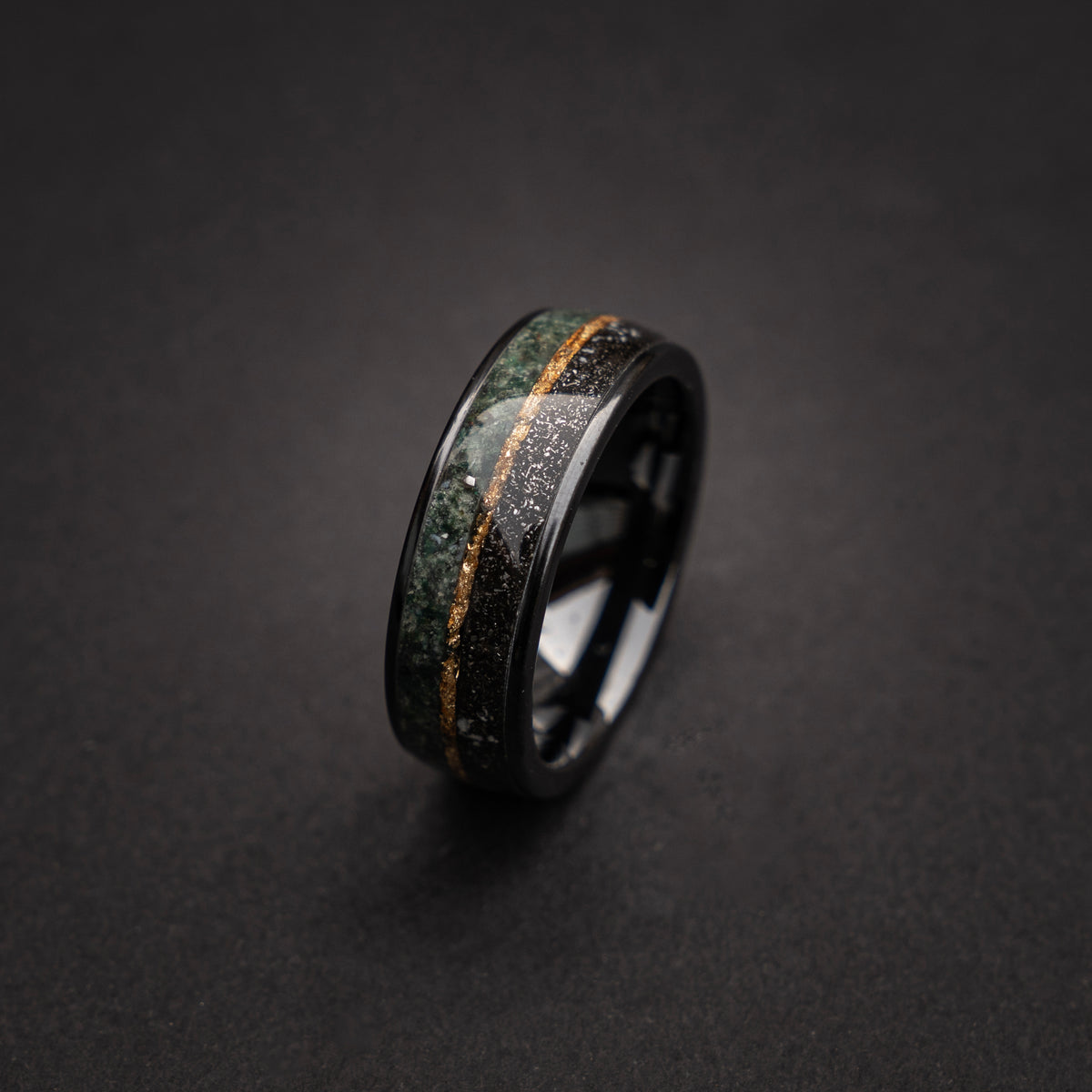 BlackCeramicFlatRingFilledWithMuonionalustaMeteoriteandGenuineMossAgatedividedby18kGoldWire