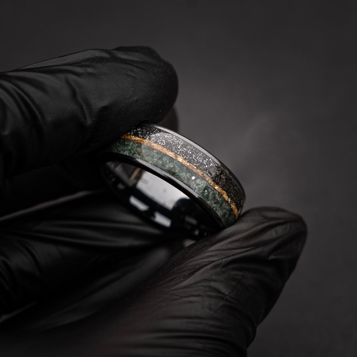 Ceramic black ring filled with Moss Agate and Muonionalusta Meteorite divided by Gold Leaf - Decazi