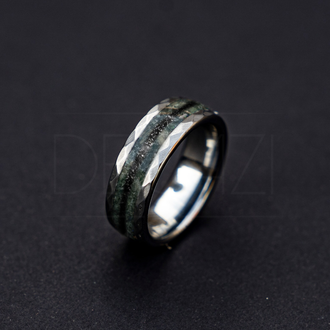 Hammered tungsten ring filled with moss agate and a middle line of Muonionalusta meteorite dust 8 mm for Hannah