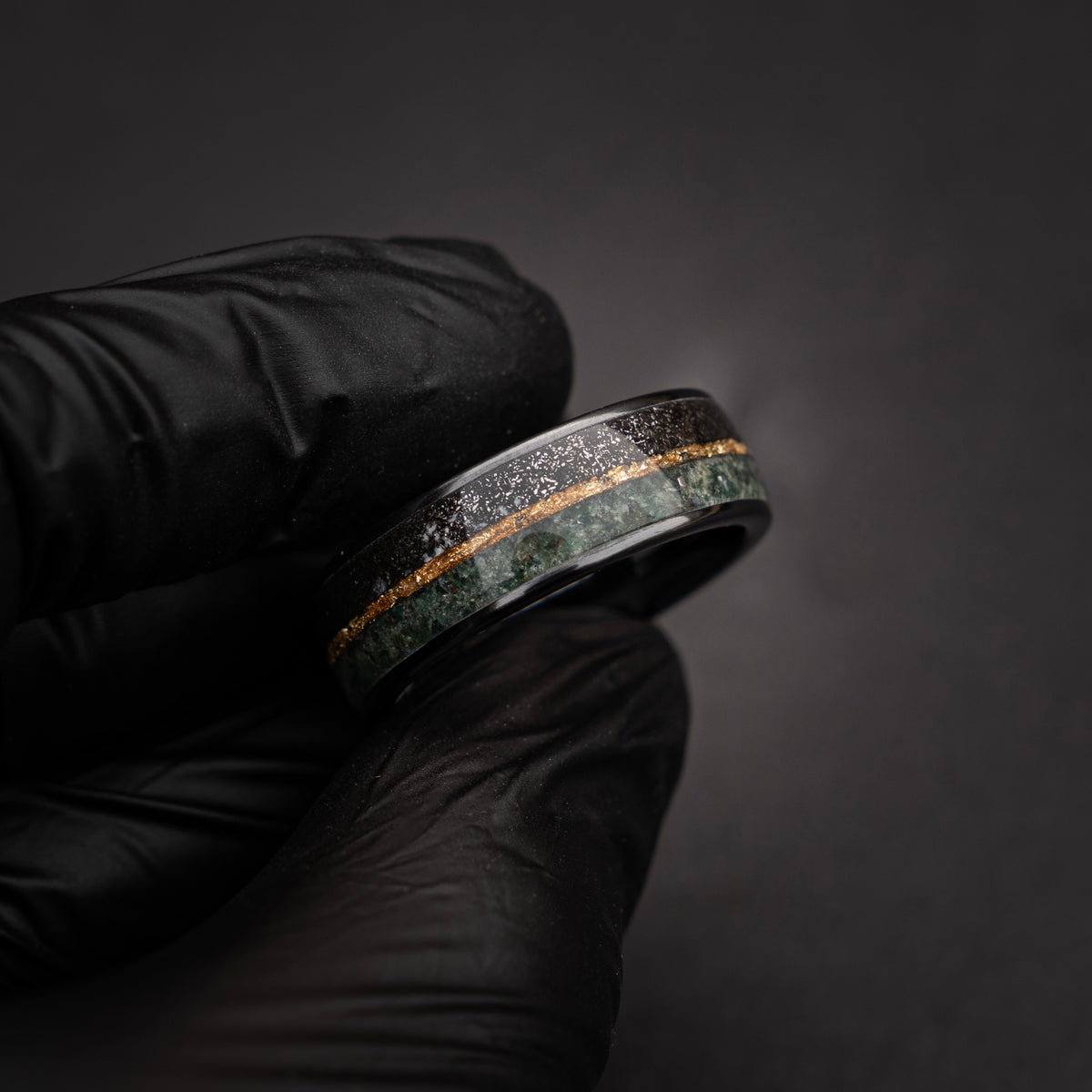 Ceramic black ring filled with Moss Agate and Muonionalusta Meteorite divided by Gold Leaf - Decazi