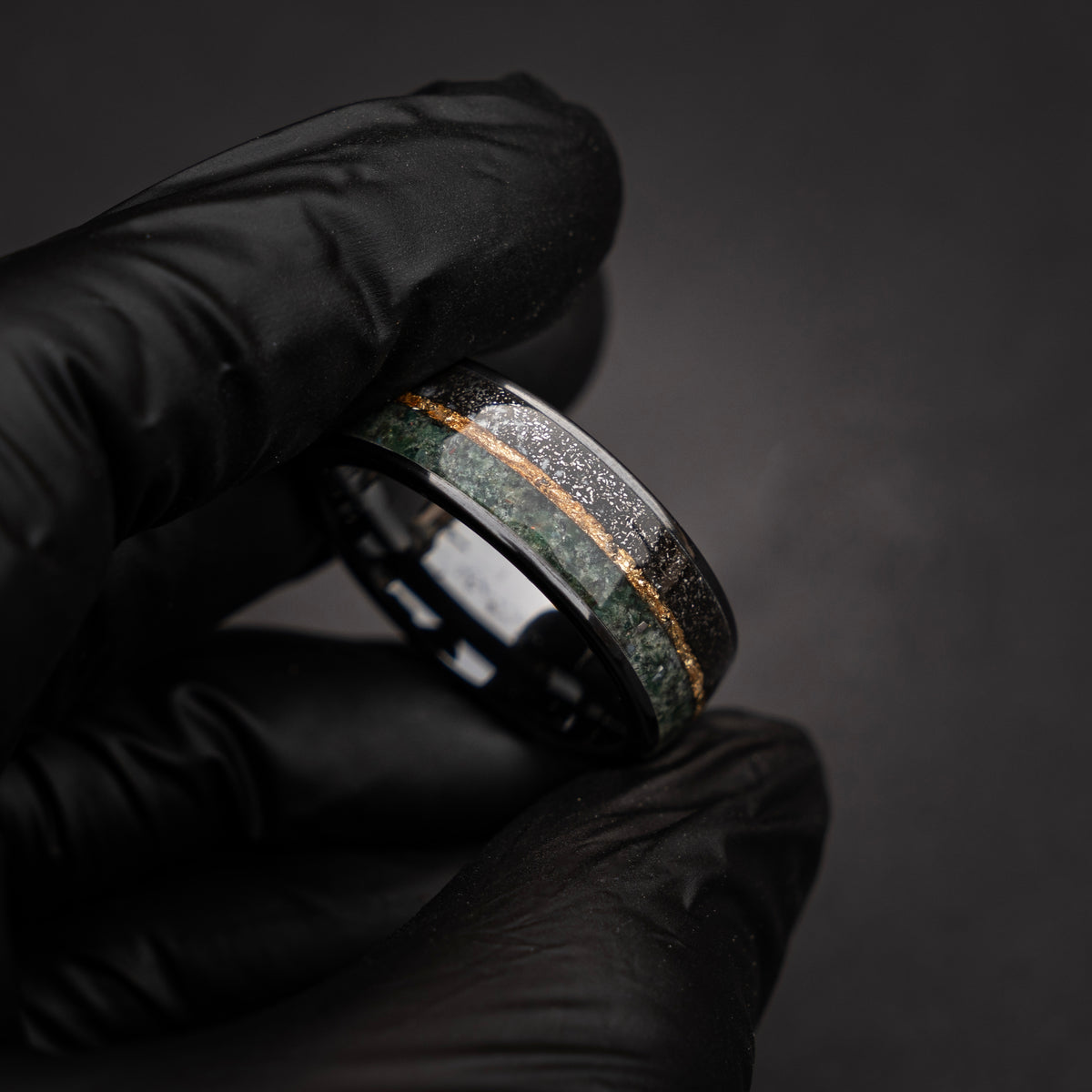 Ceramic black ring filled with Moss Agate and Muonionalusta Meteorite divided by Gold Leaf - Decazi