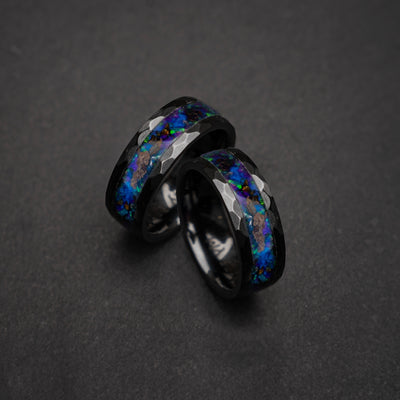 Hammered Ceramic ring filled with galaxy opal and velociraptor and glow in the dark 8 mm for Faye - Decazi