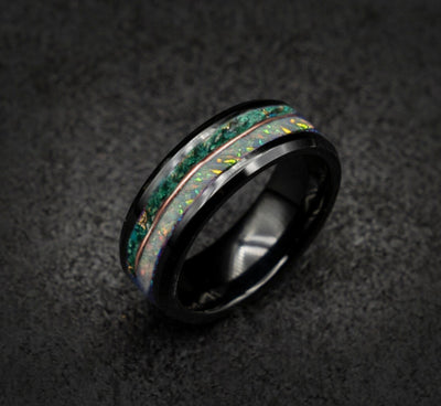 Beveled ceramic ring filled with - Crushed emerald - Rose gold wire - White fire opal 8 mm width for Linda - Decazi