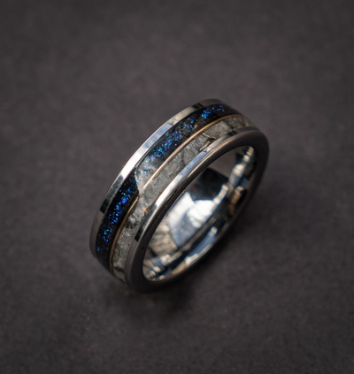 Flat tungsten ring filled with moonstone mixed with meteorite and galaxy opal divided by 18k golden wire 6 mm for Annie - Decazi