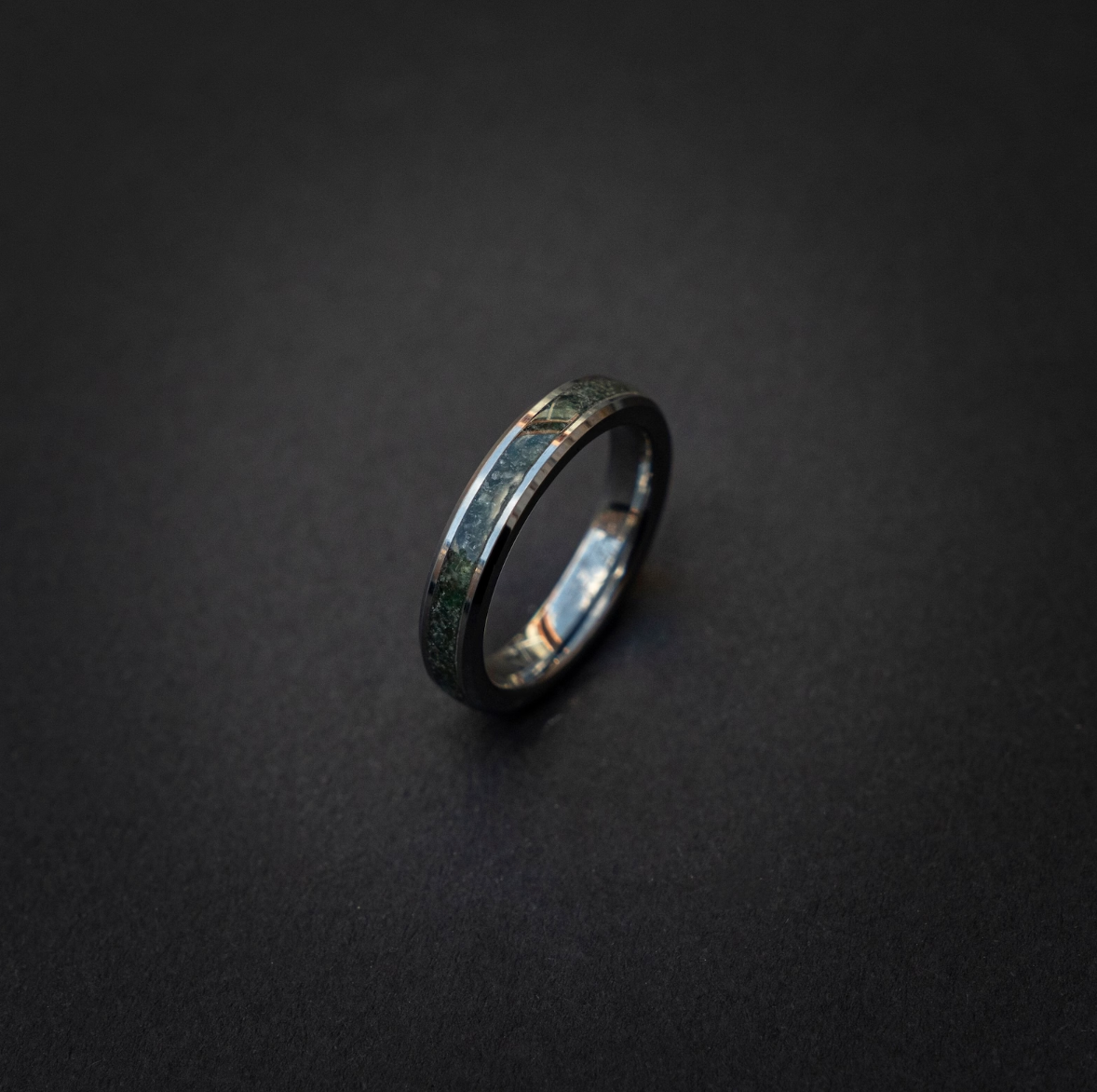 Silver tungsten ring filled with Moss Agate
