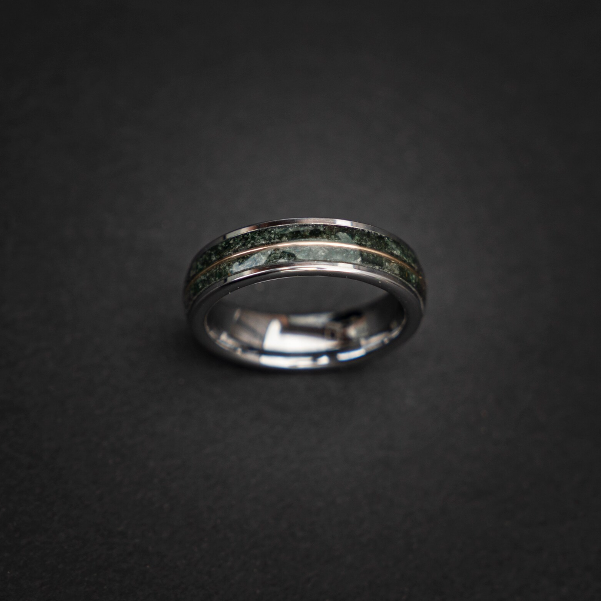 Flat silver Tungsten ring with Moss Agate with 18k Yellow Golden wire - Decazi