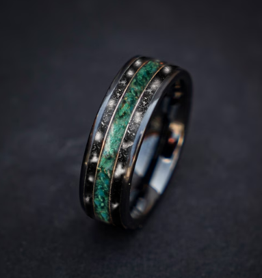 Flat ceramic ring filled with Emerald, meteorite mixed with silver foil divided by two 18k golden wire 8 mm for Hera