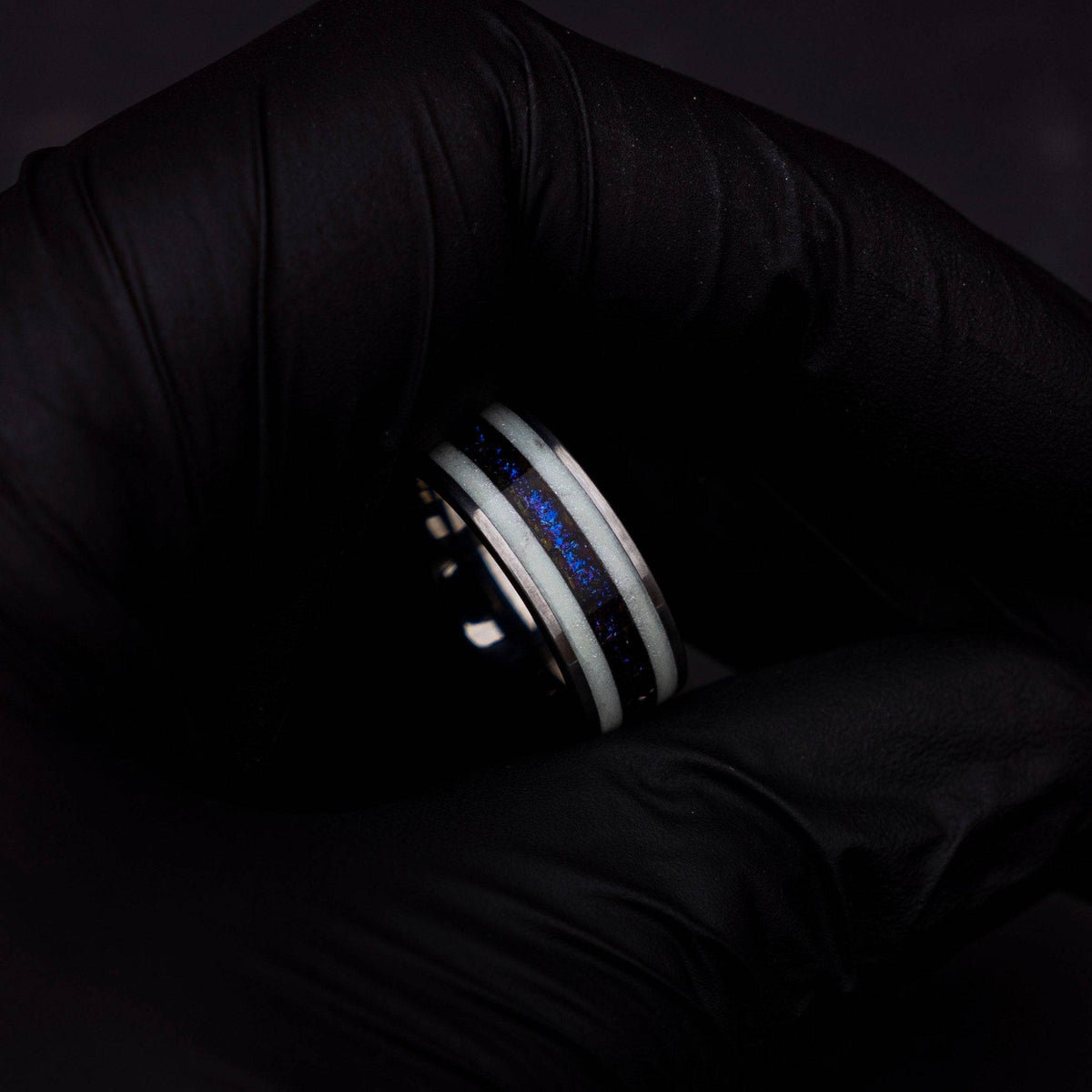 Glow in the dark tungsten ring with blue purple chameleon flakes line
