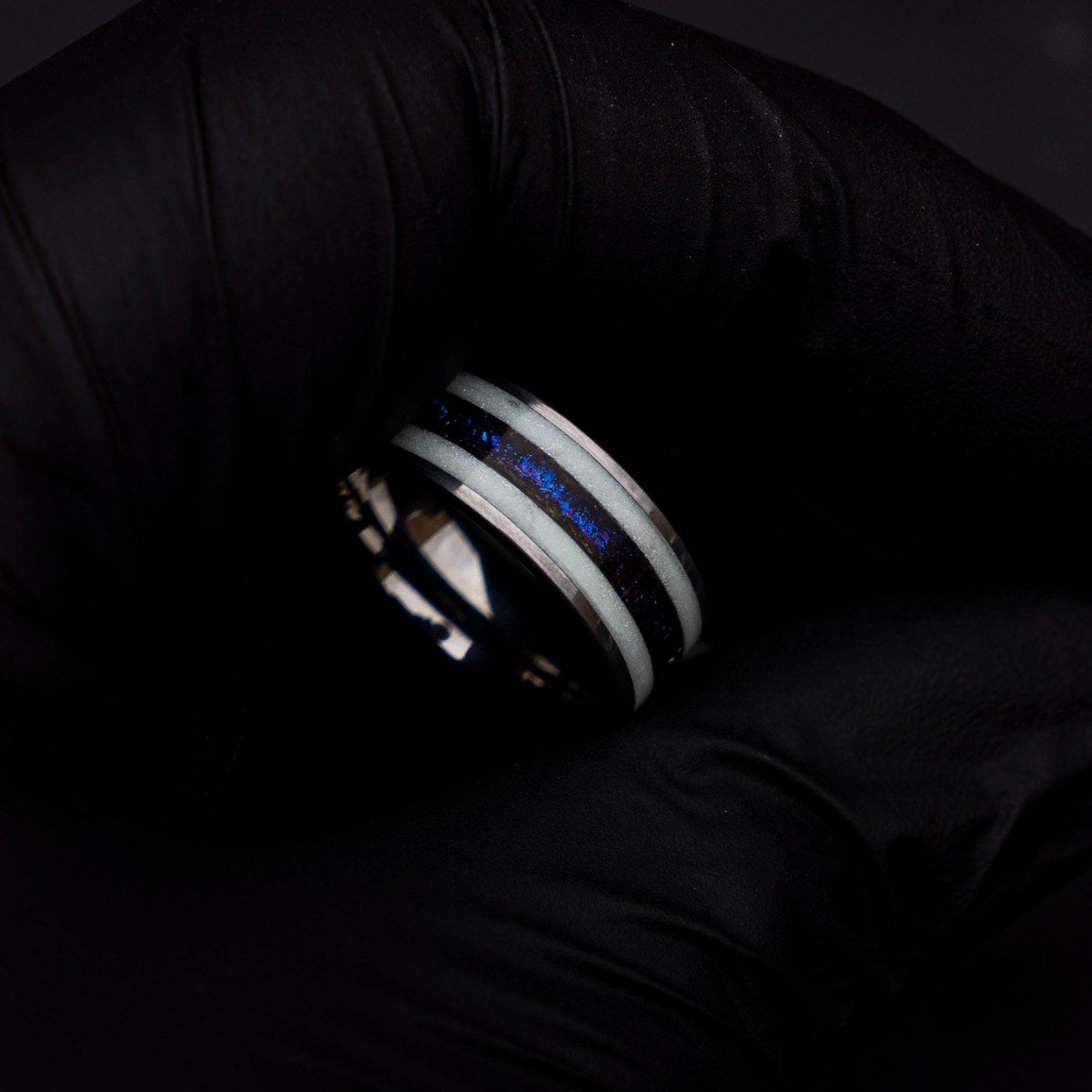 Glow in the dark tungsten ring with blue purple chameleon flakes line
