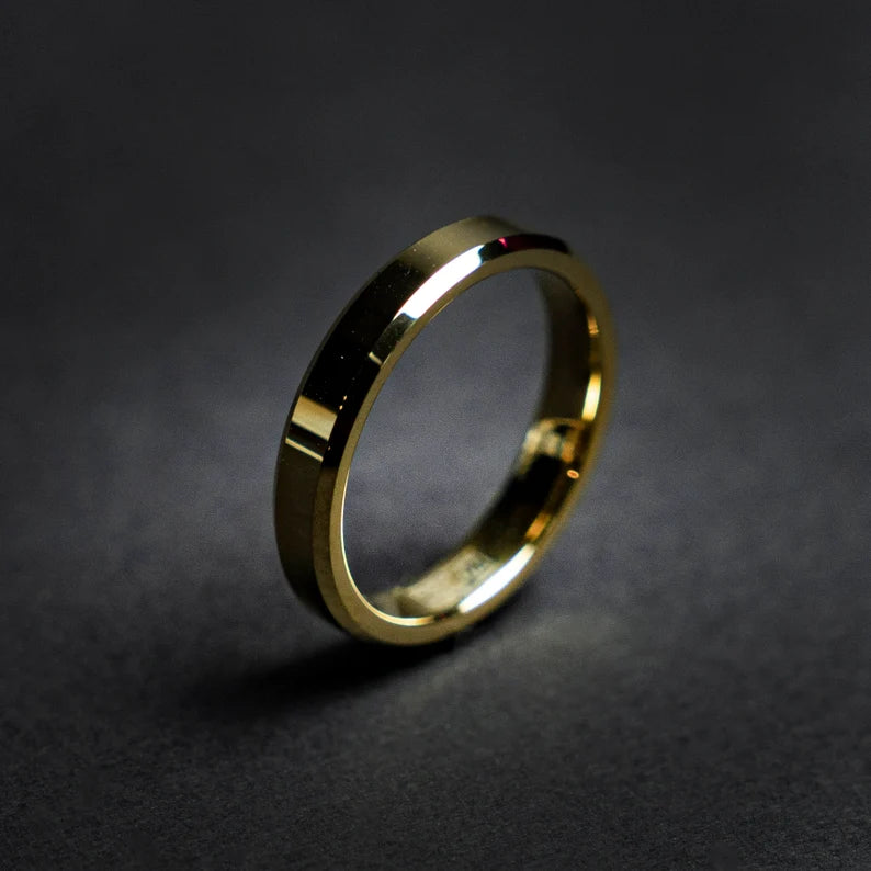 Gold beveled tungsten ring