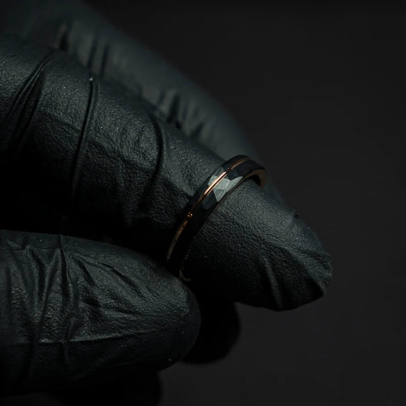 Hammered black tungsten rose gold ring