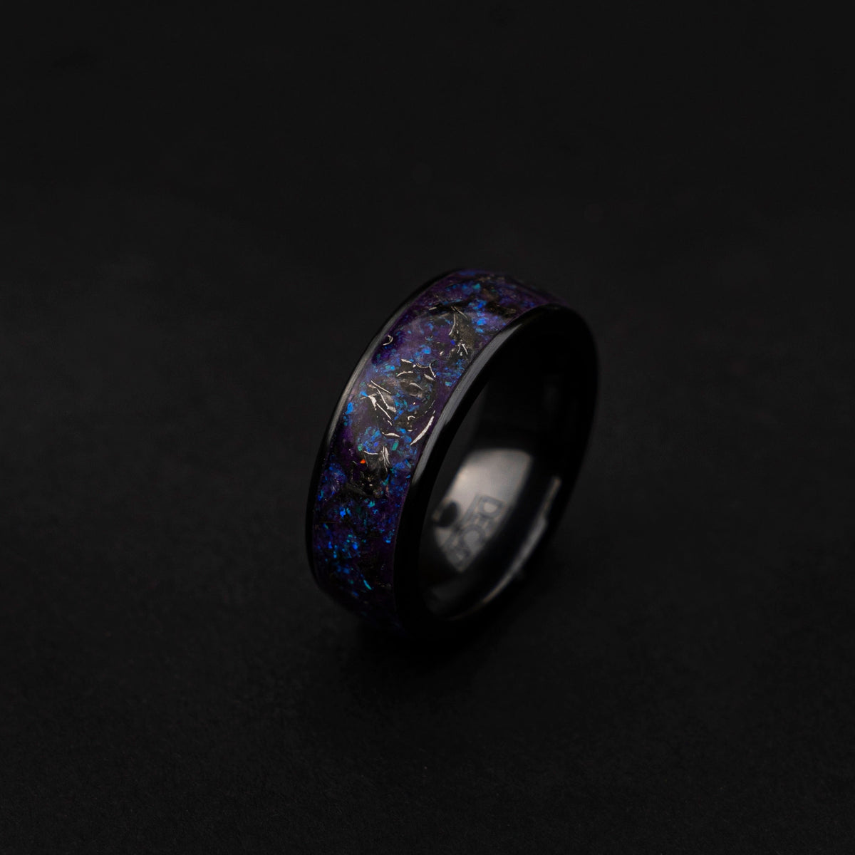 Meteorite shavings ring, purple opal ring, Glow in the dark ring, Galaxy opal, Black firday sale, Black ceramic ring, 8mm ring | Decazi