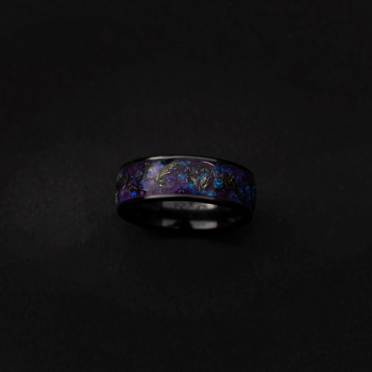 Meteorite shavings ring, purple opal ring, Glow in the dark ring, Galaxy opal, Black firday sale, Black ceramic ring, 8mm ring | Decazi