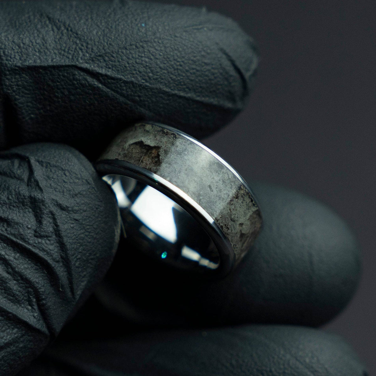 Lunar Meteorite Ring with Genuine Moon Dust
