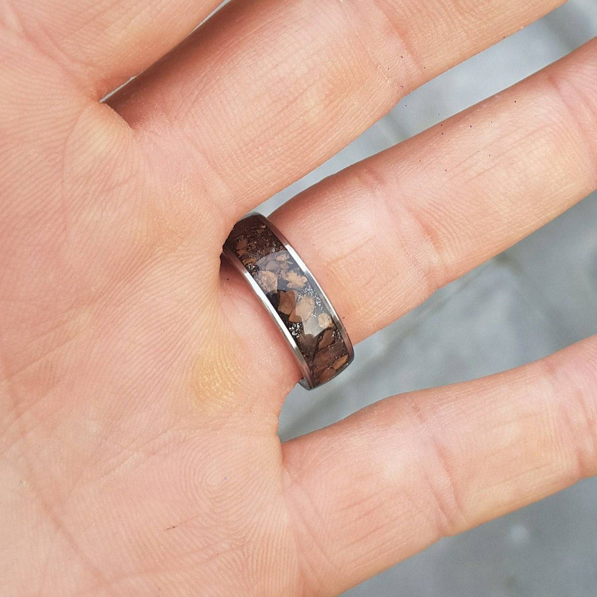 Silver tungsten ring with Trex fossil